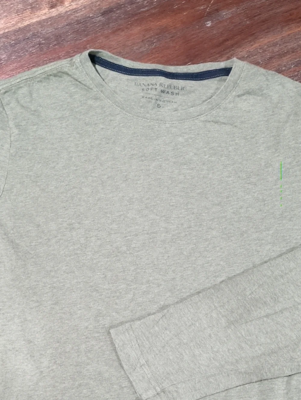 Banana Republic Men's Long Sleeve Crew Tee - Green Heather Small